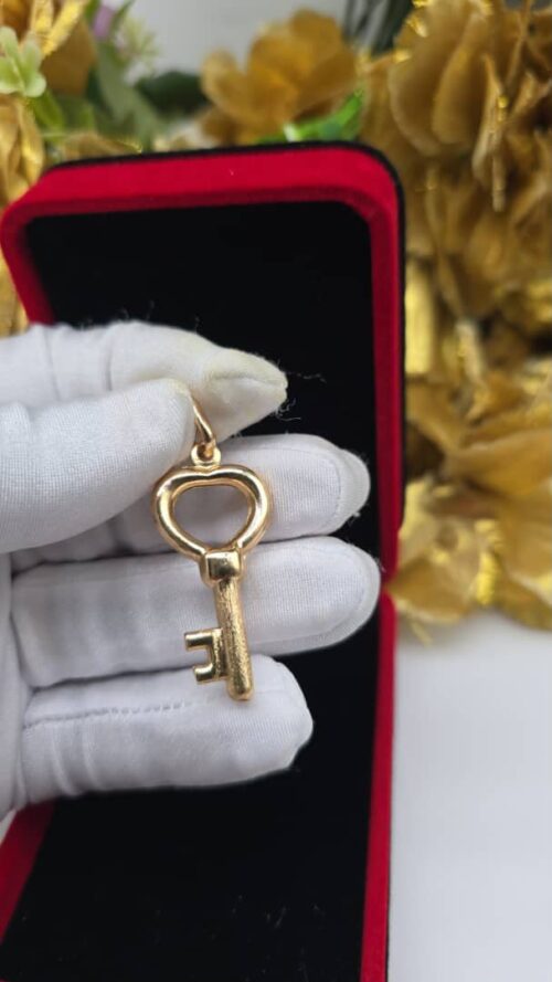 Pendant 2
