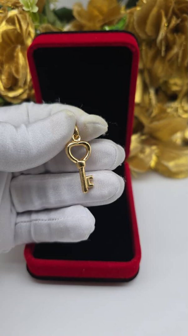 Pendant 2